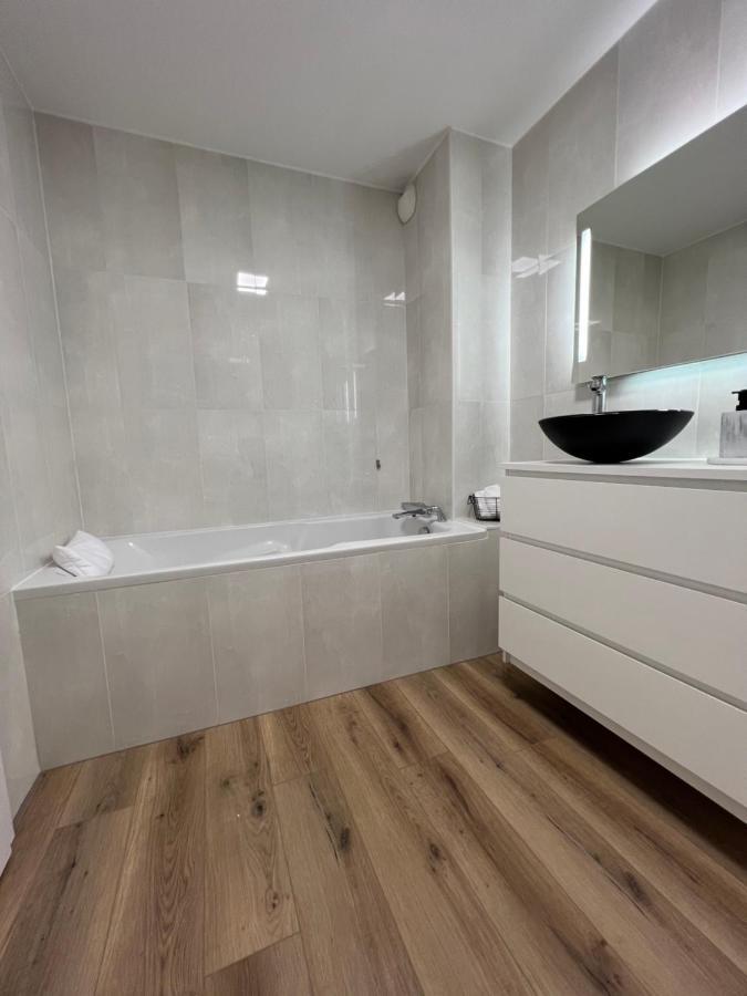 Richard's 6 Personnes 3 Apartment